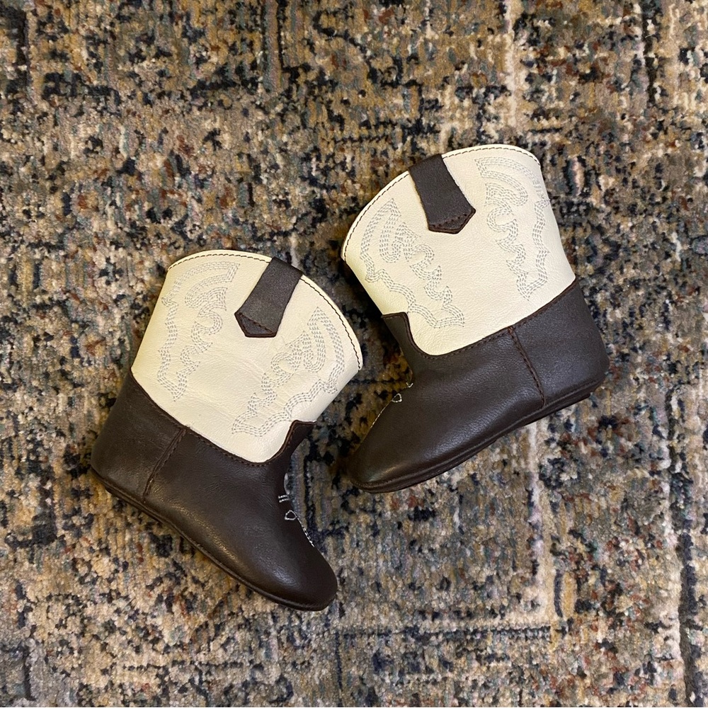 Nomandino Two-Tone Brown and Cream Western Boots
